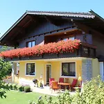 Mama * Haus im Ennstal