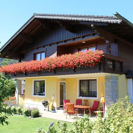Mama * Haus im Ennstal